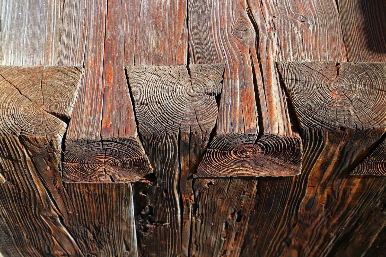Holzbank Detail